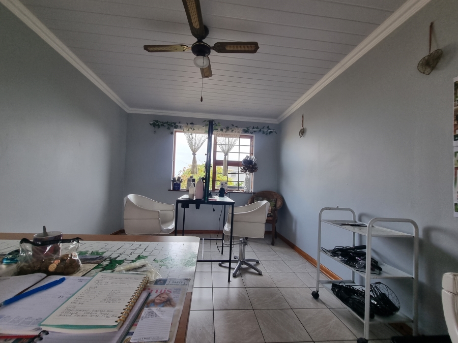 6 Bedroom Property for Sale in Dana Bay Western Cape
